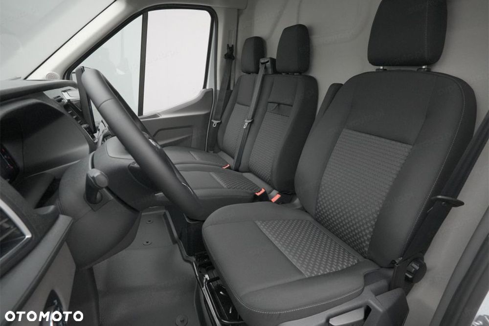 Ford Transit 350 L3H3 Trend 2.0 130KM - 12