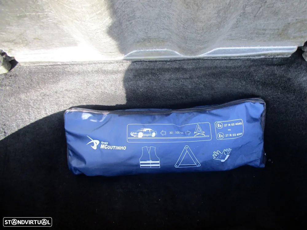 Ford S-Max 1.8 TDCi Trend 7L - 26