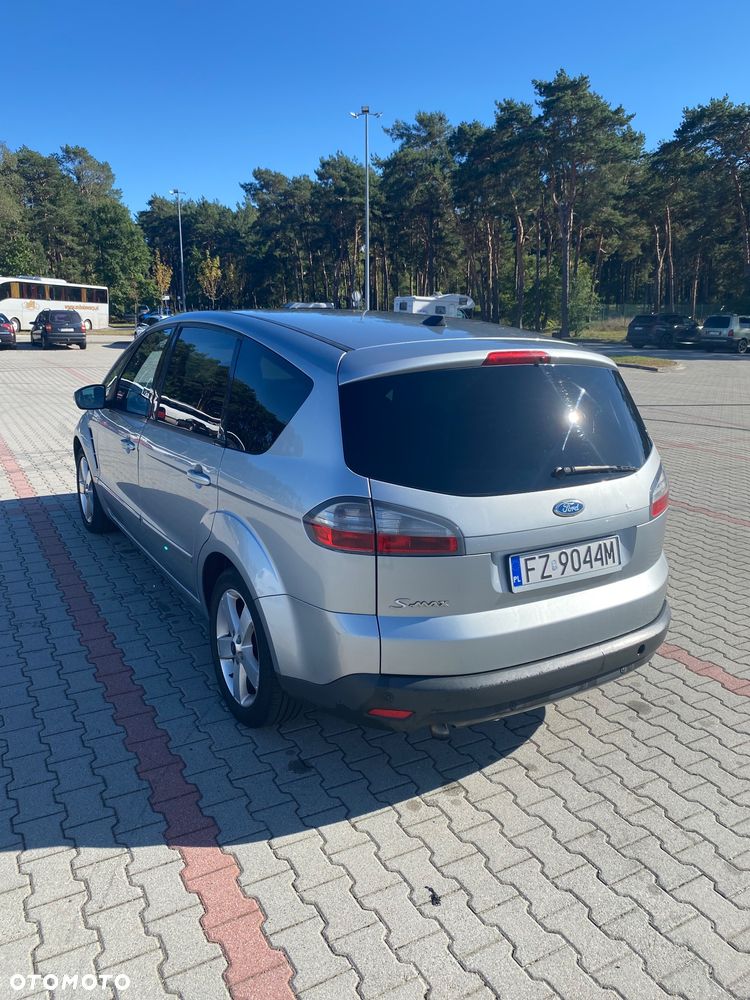 Ford S-Max 2.0 TDCi DPF Titanium - 4