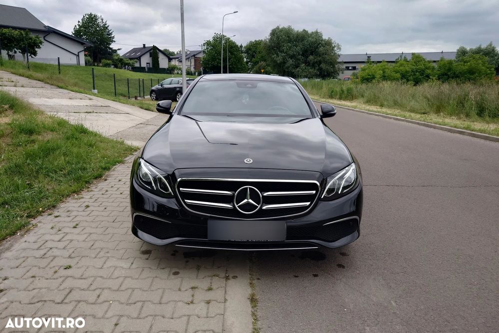 Mercedes-Benz E 200 Aut. - 2