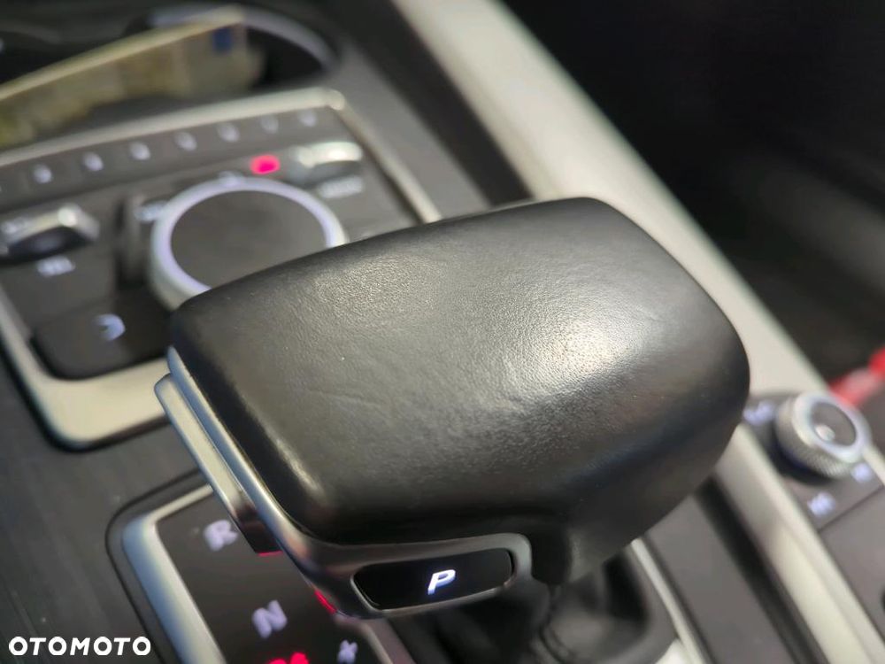 Audi A4 Avant 40 TFSI mHEV S tronic - 18