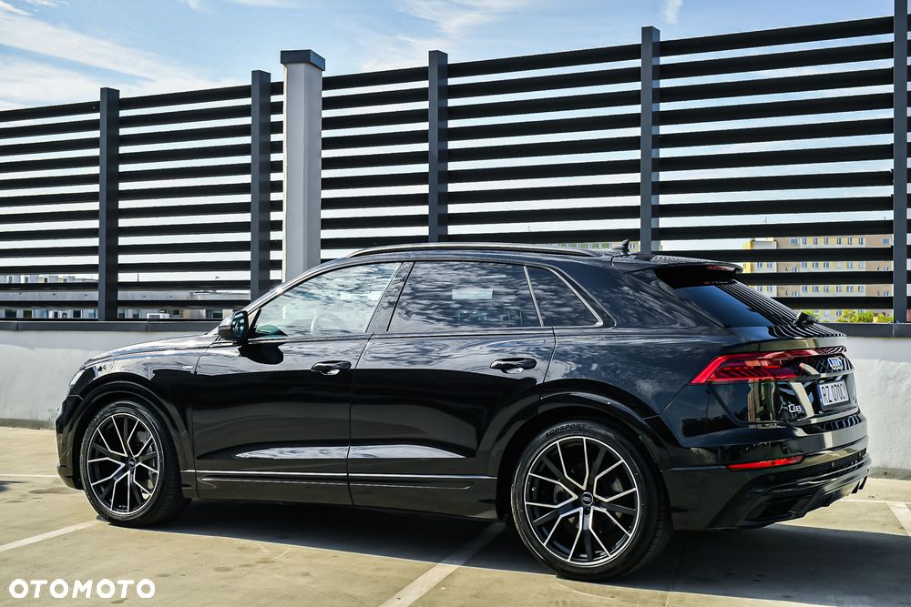 Audi Q8 - 4
