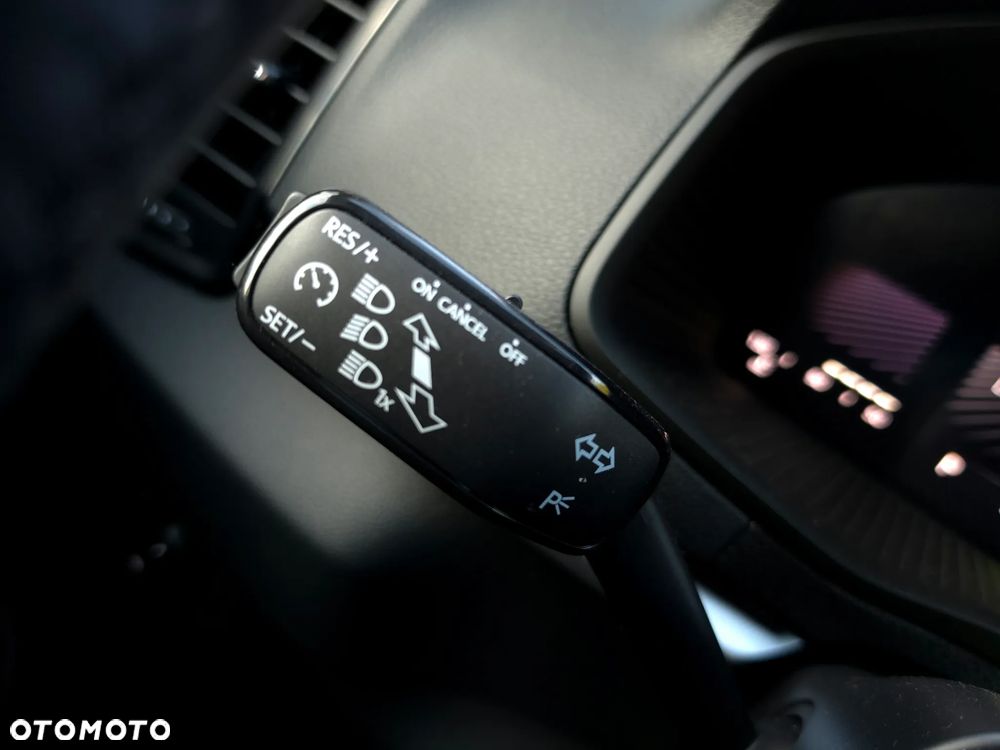Skoda Karoq 1.5 TSI ACT Edition 130 DSG - 22