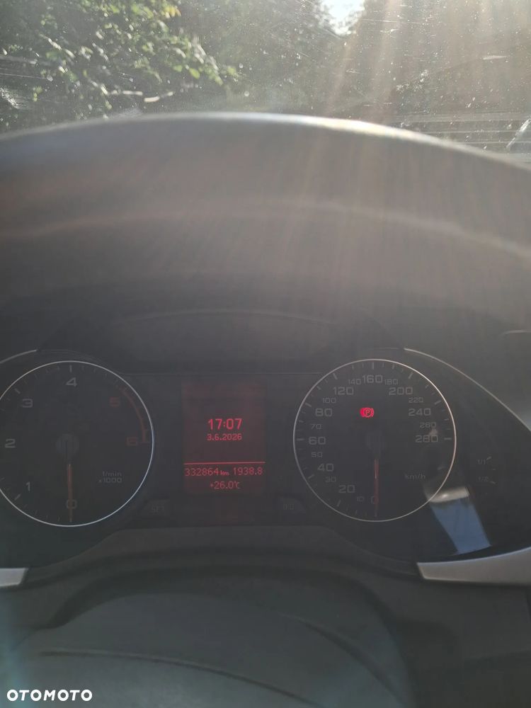 Audi A4 Limousine - 6