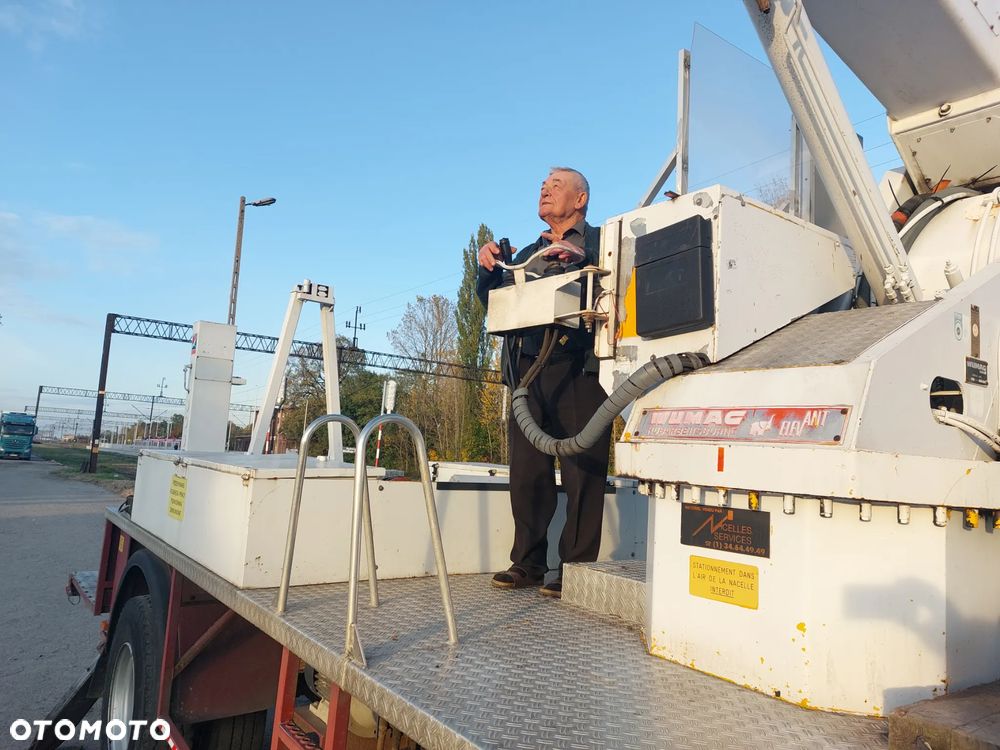 Mercedes-Benz 1414 - 14