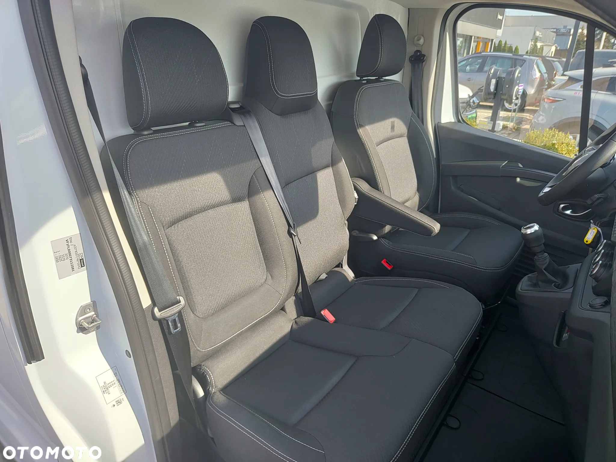 Renault Trafic - 11