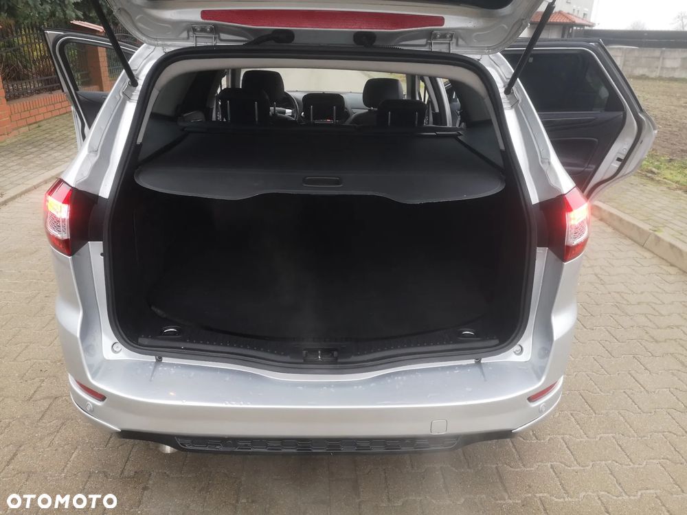 Ford Mondeo 2.0 TDCi Titanium S - 12