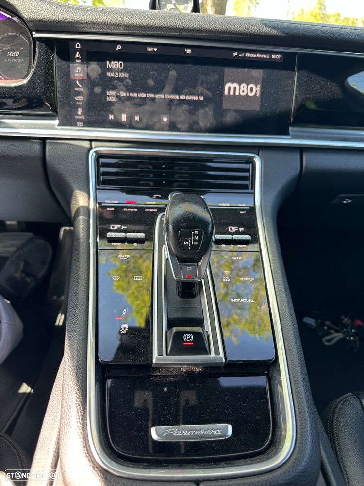 Porsche Panamera Sport Turismo 4 E-Hybrid - 20