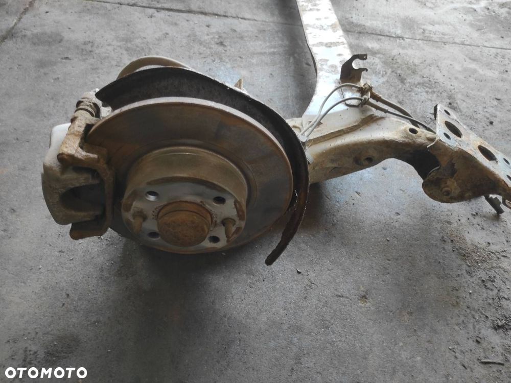 BELKA OŚ ZAWIESZENIA TYŁ TARCZE Z ABS FIAT STILO I HB 5D ID: 238669 - 2