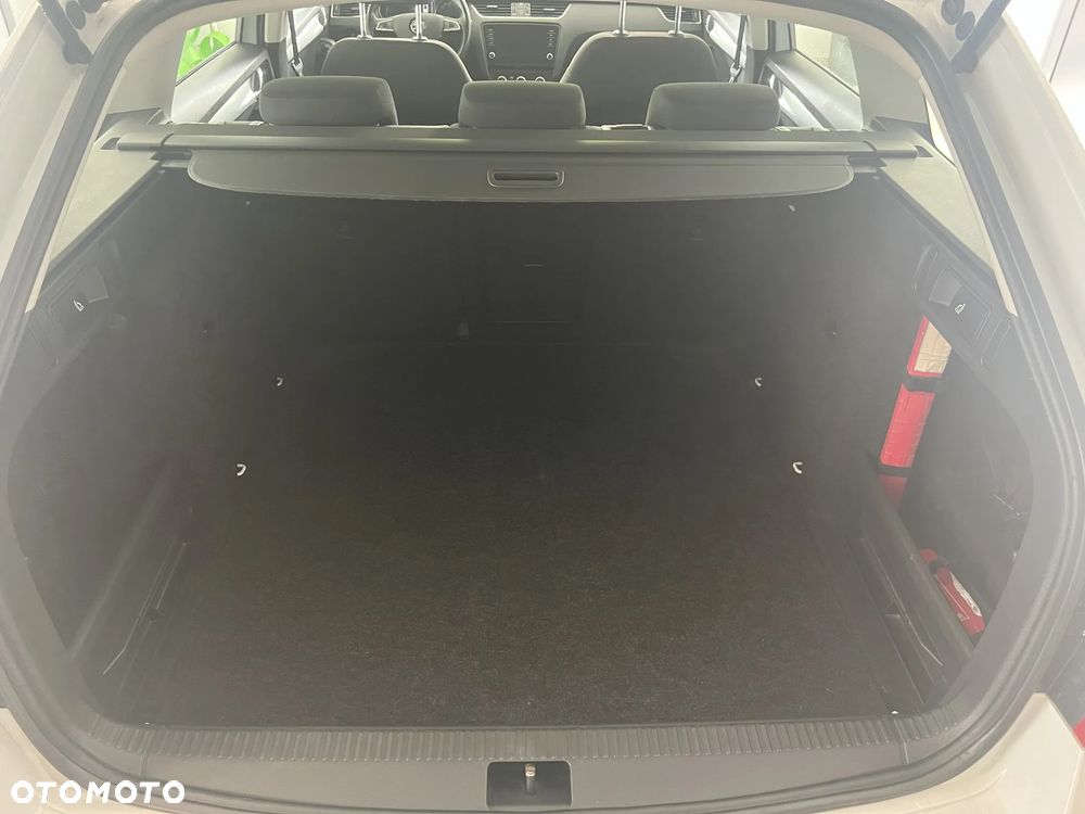 Skoda Octavia 1.5 TSI ACT Ambition DSG - 23