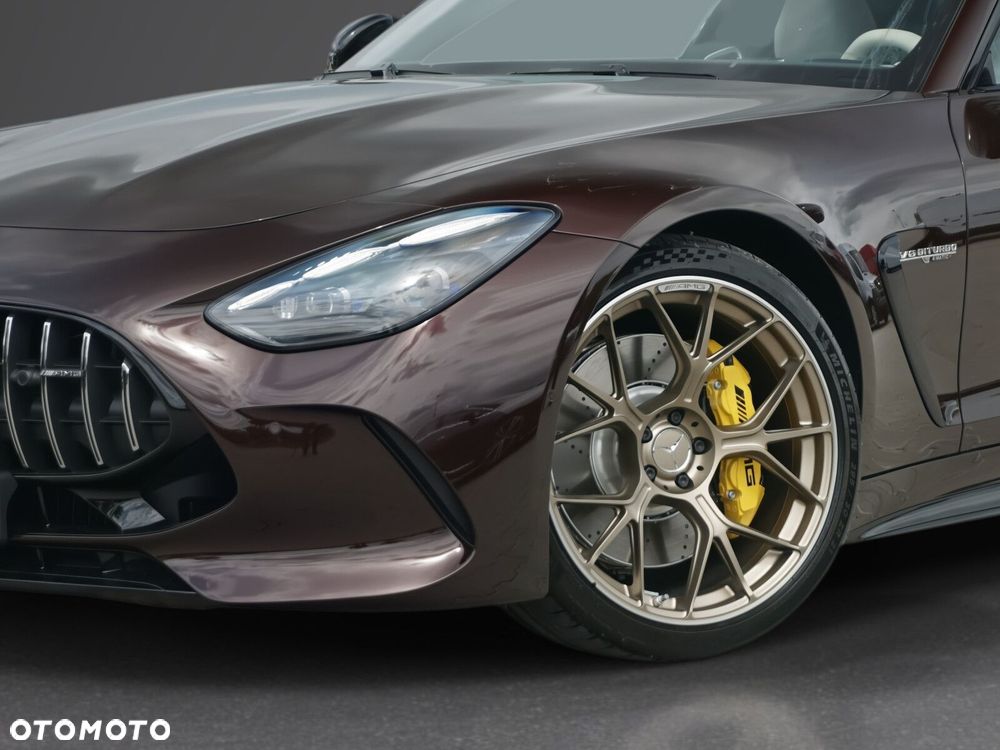 Mercedes-Benz AMG GT - 12