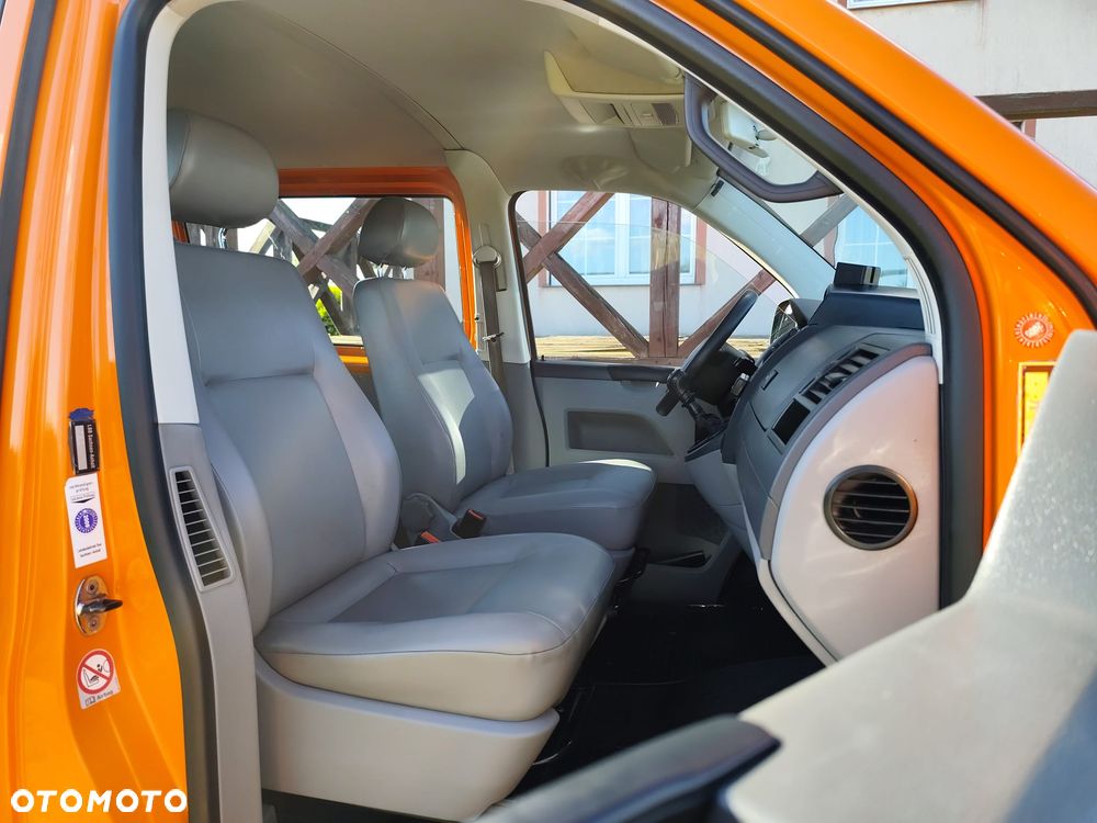 Volkswagen Transporter - 12