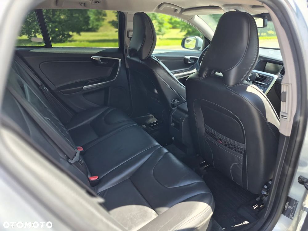Volvo V60 - 15