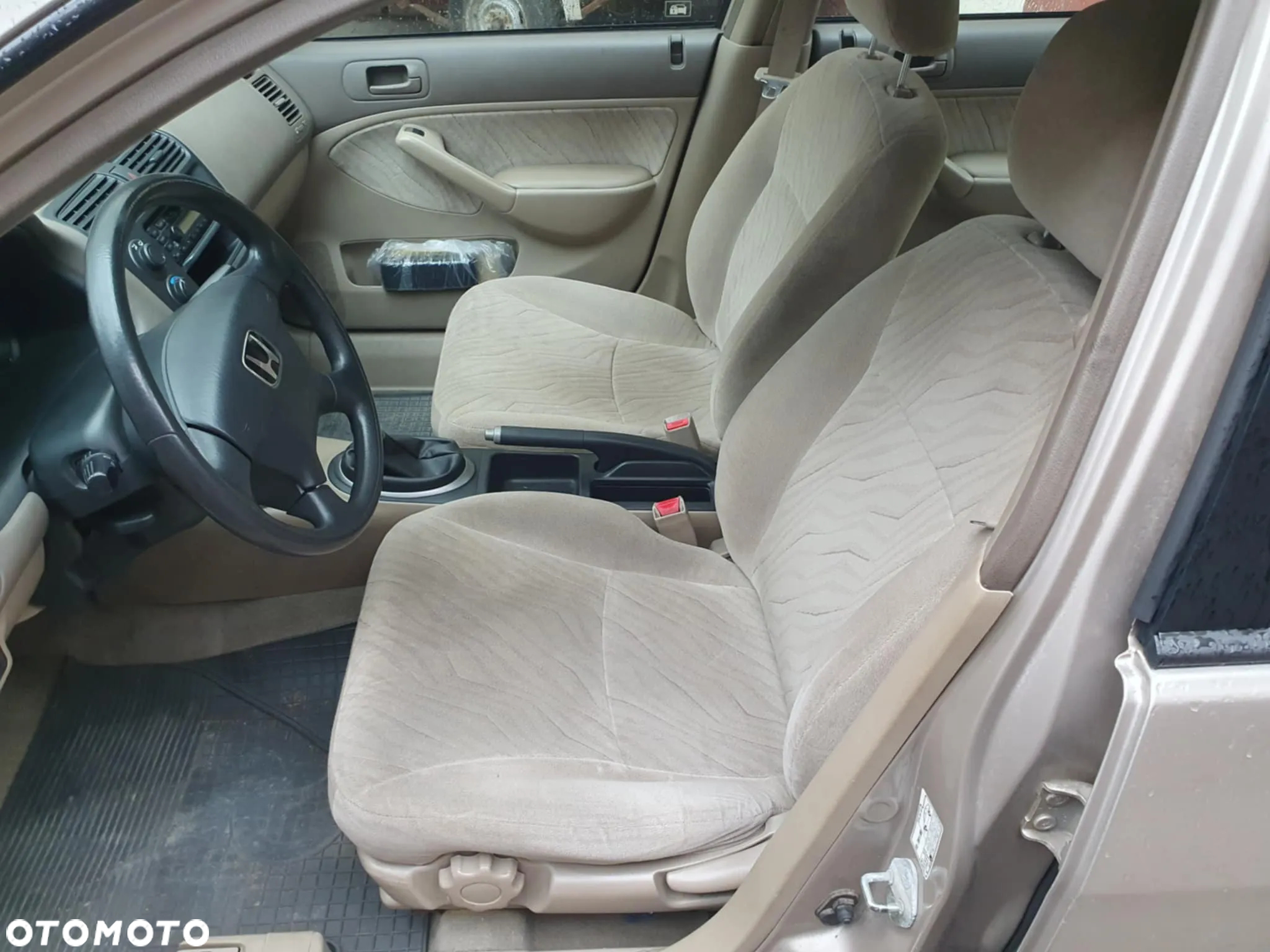 Honda Civic 1.6i LS - 12