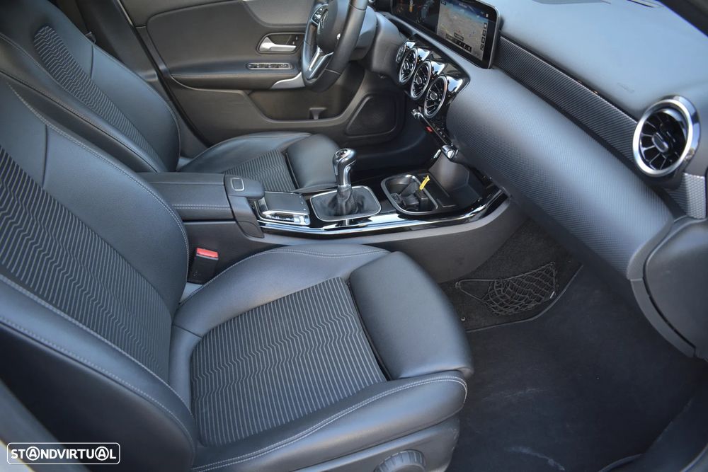 Mercedes-Benz A 200 Advanced Progressive - 23