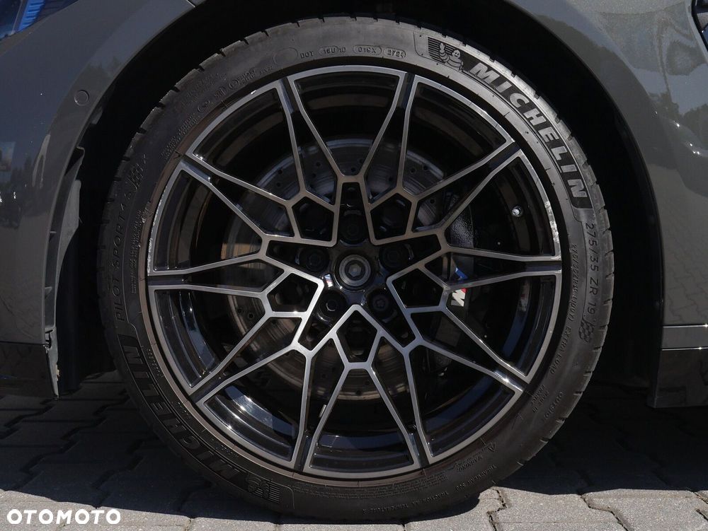 BMW M3 Competition xDrive sport - 33