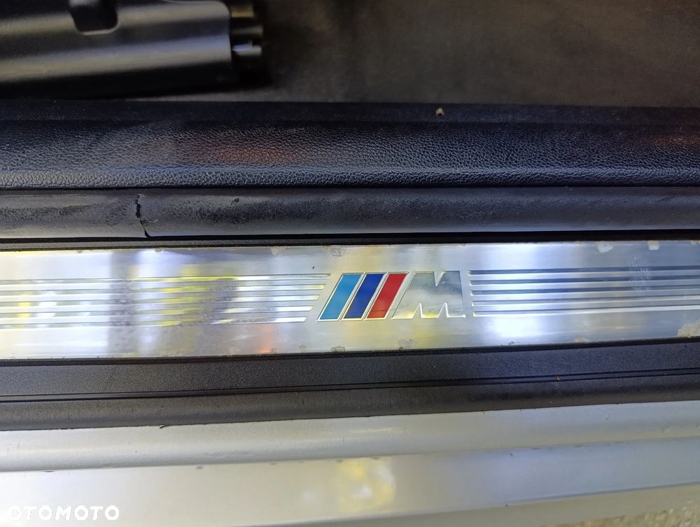 BMW Seria 3 330i - 20