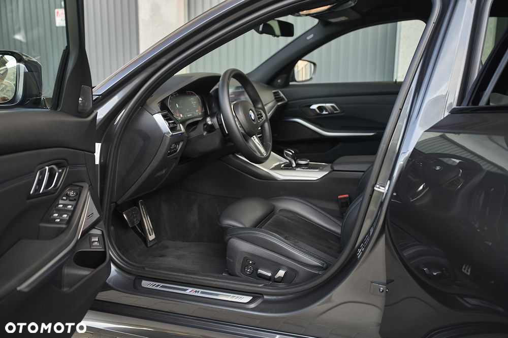 BMW Seria 3 320d xDrive M Sport Shadow - 5