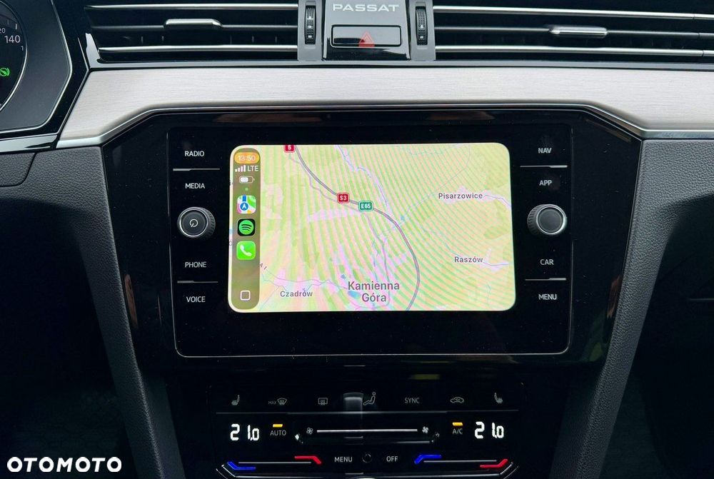 Volkswagen Passat - 28