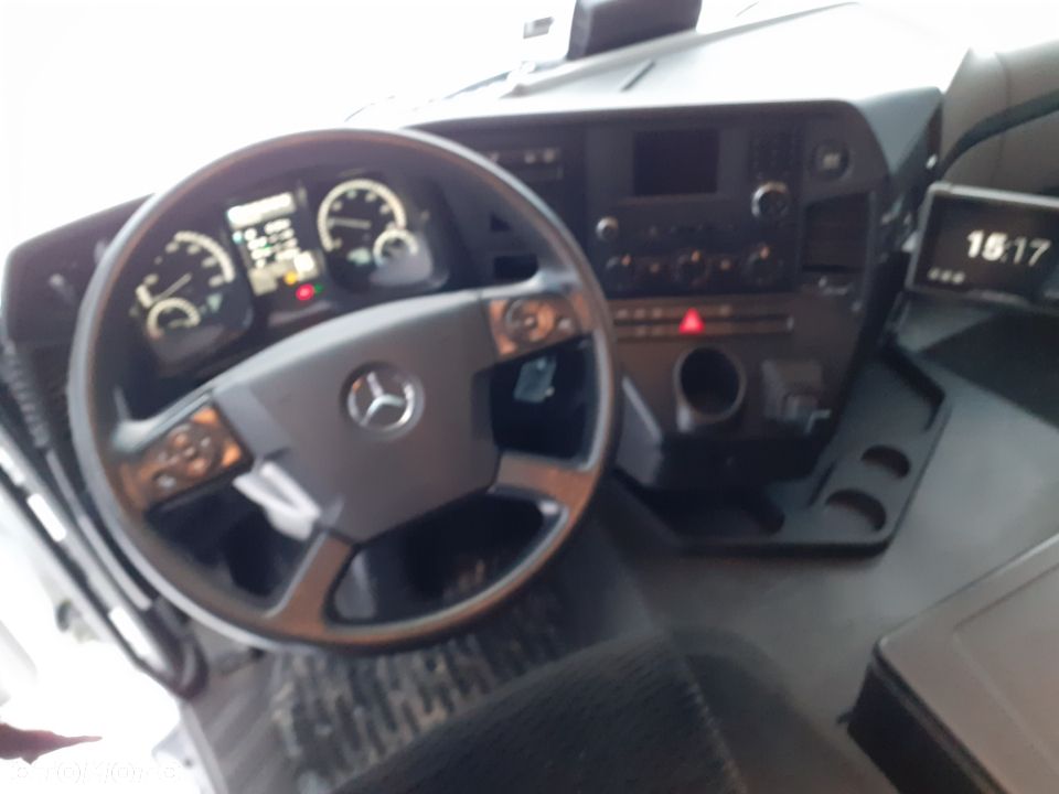 Mercedes-Benz ANTOS - 9