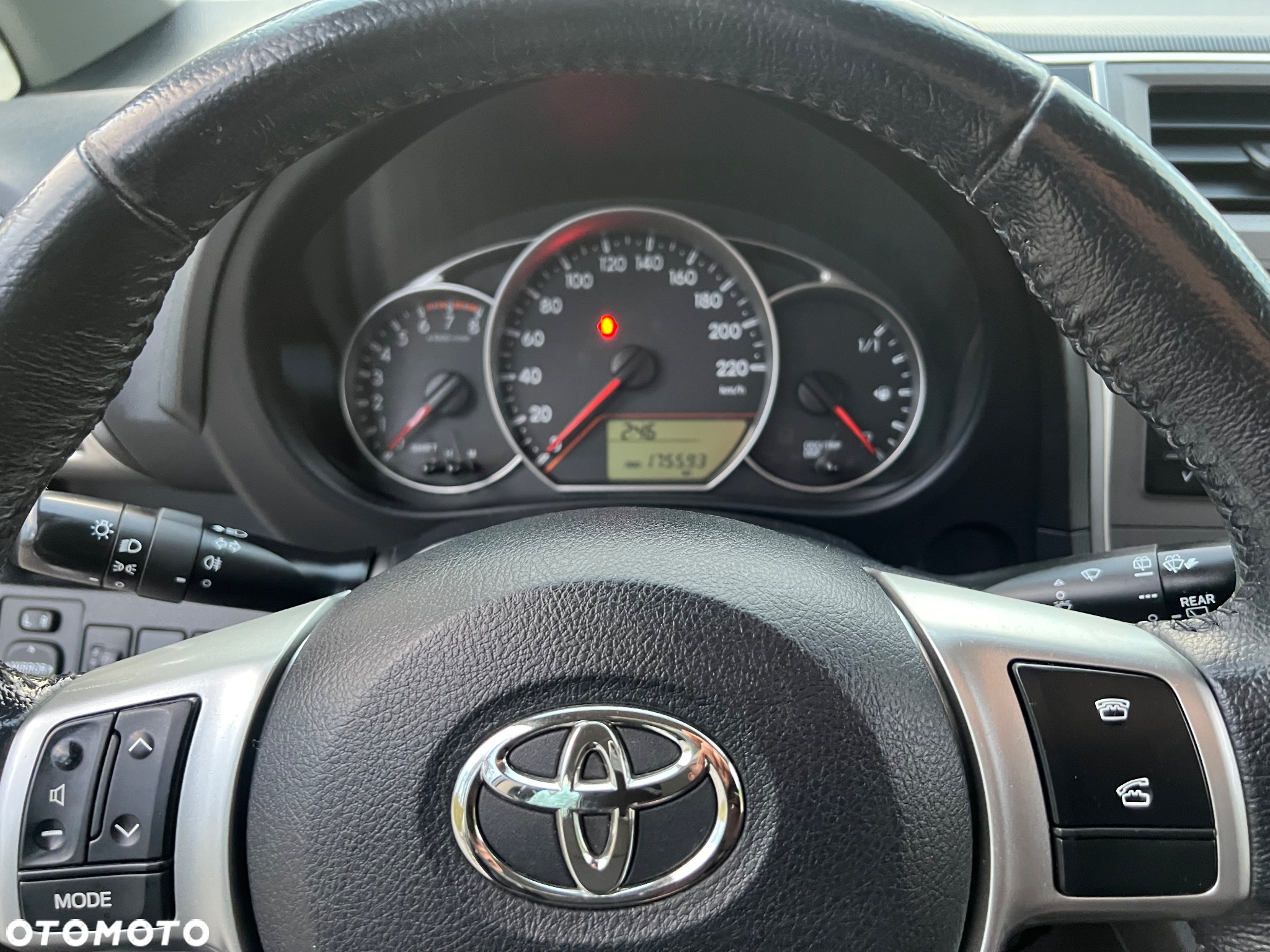 Toyota Verso S 1.33 Premium - 21
