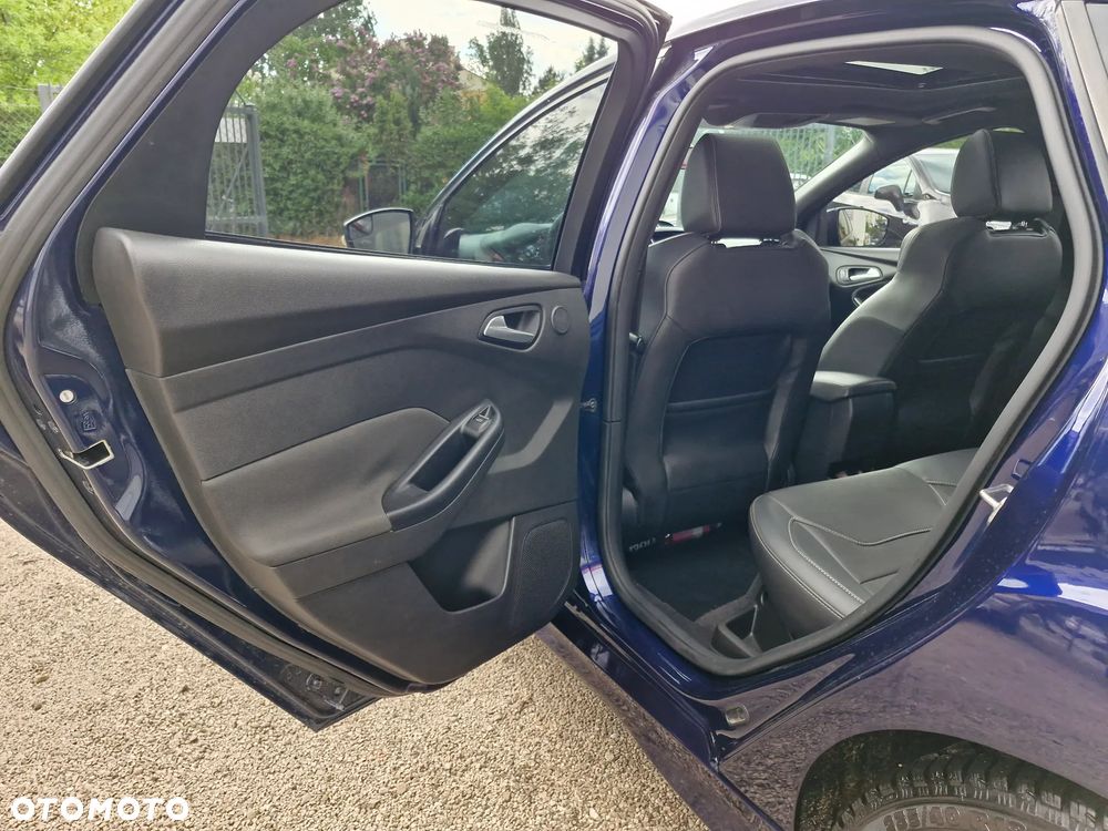 Ford Focus 2.0 EcoBoost ST mit Leder-Exclusiv-Paket - 13