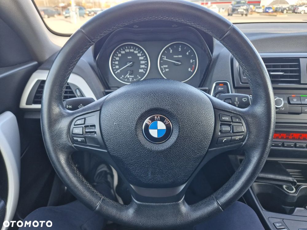 BMW Seria 1 116d - 17