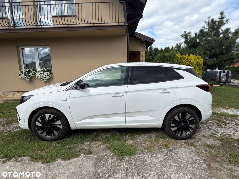 Opel Grandland X 1.2 T GPF Edition S&S - 8
