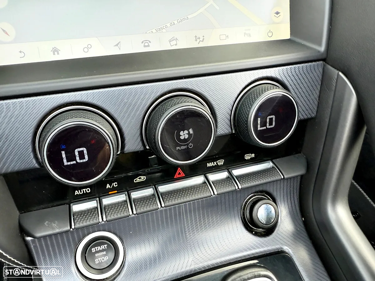Jaguar F-Type 2.0 i4 R-Dynamic Black - 17