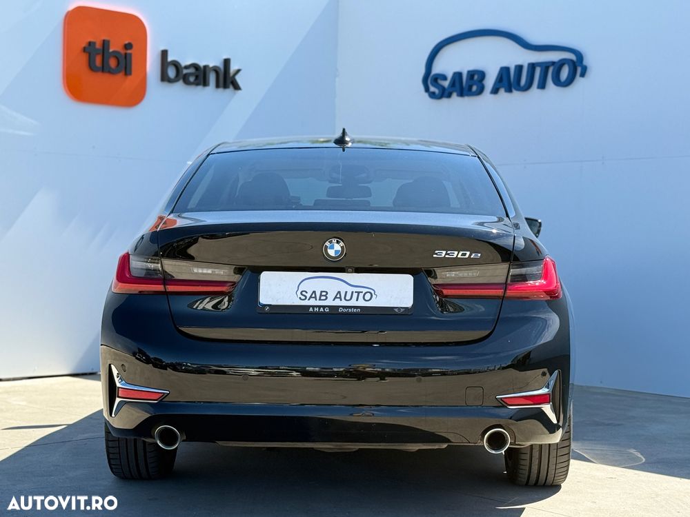 BMW Seria 3 330e iPerformance Luxury Line - 21