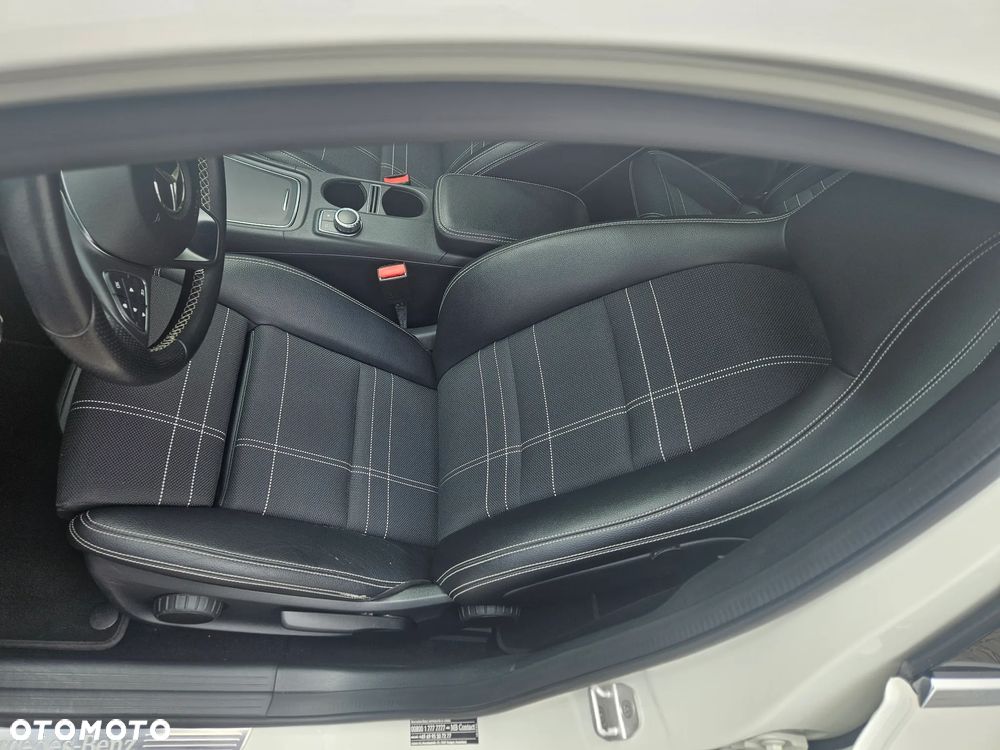 Mercedes-Benz Klasa A 160 7G-DCT Urban - 14