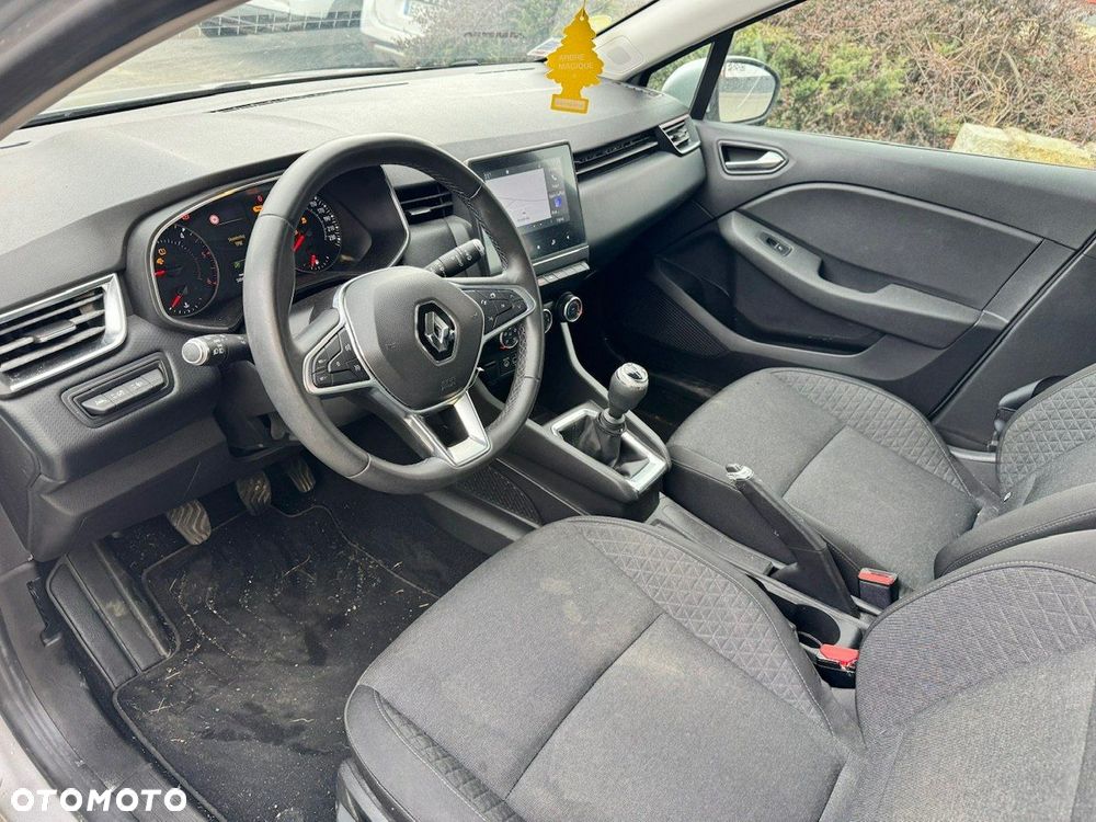 Renault Clio - 15