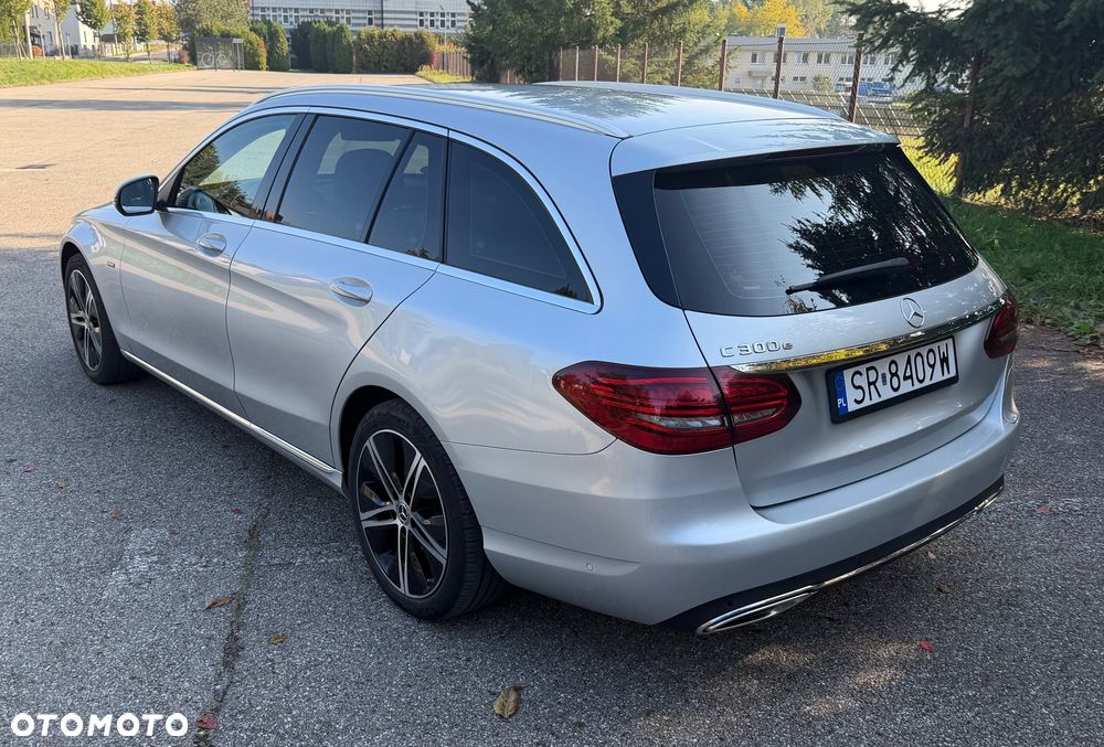 Mercedes-Benz C-Class 2020 photo 4