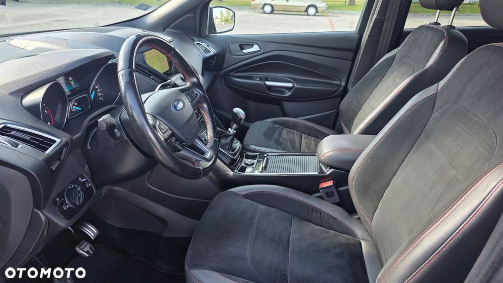 Ford Kuga 2.0 TDCi AWD ST-Line - 16