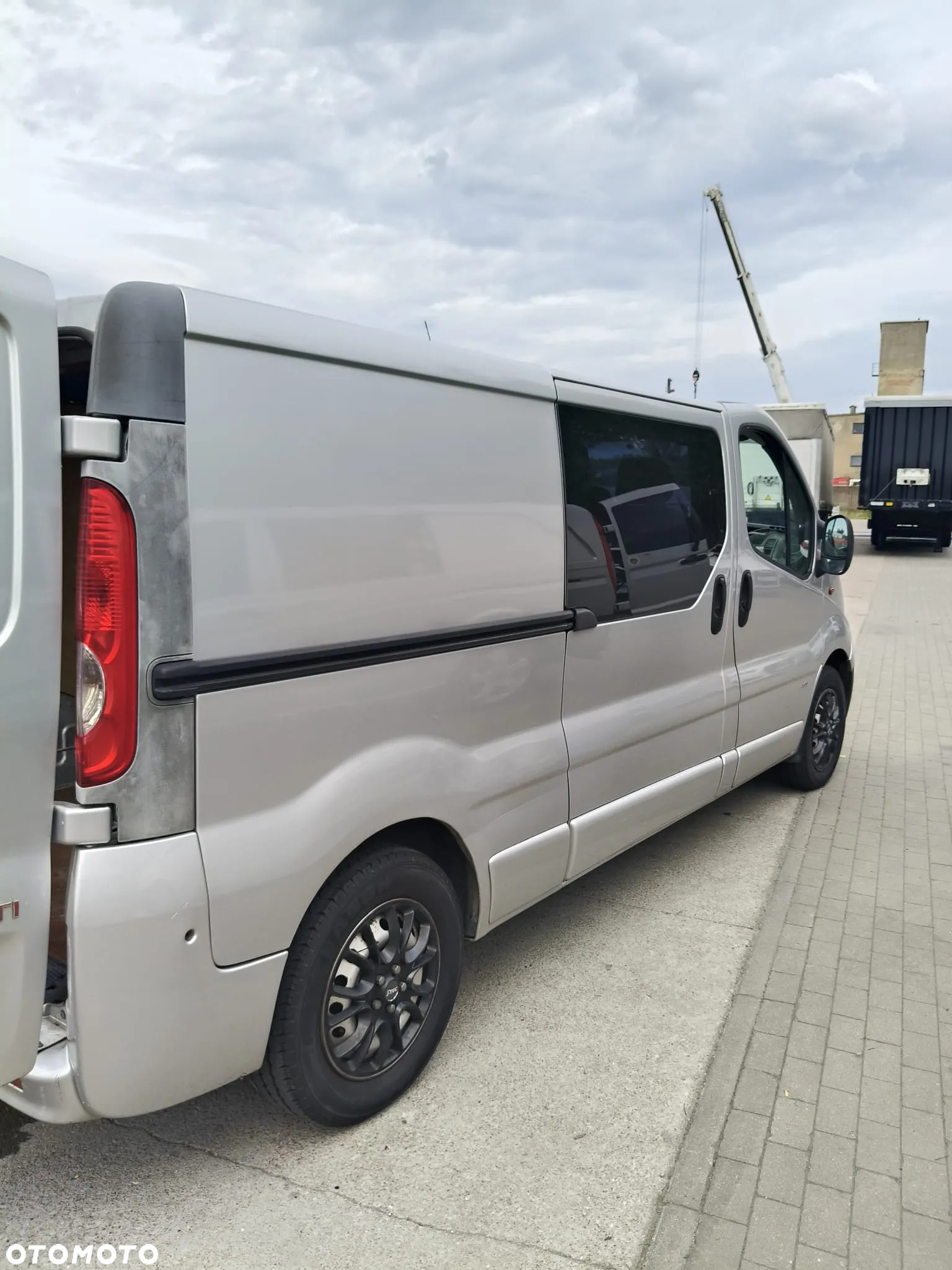 Opel Vivaro - 2