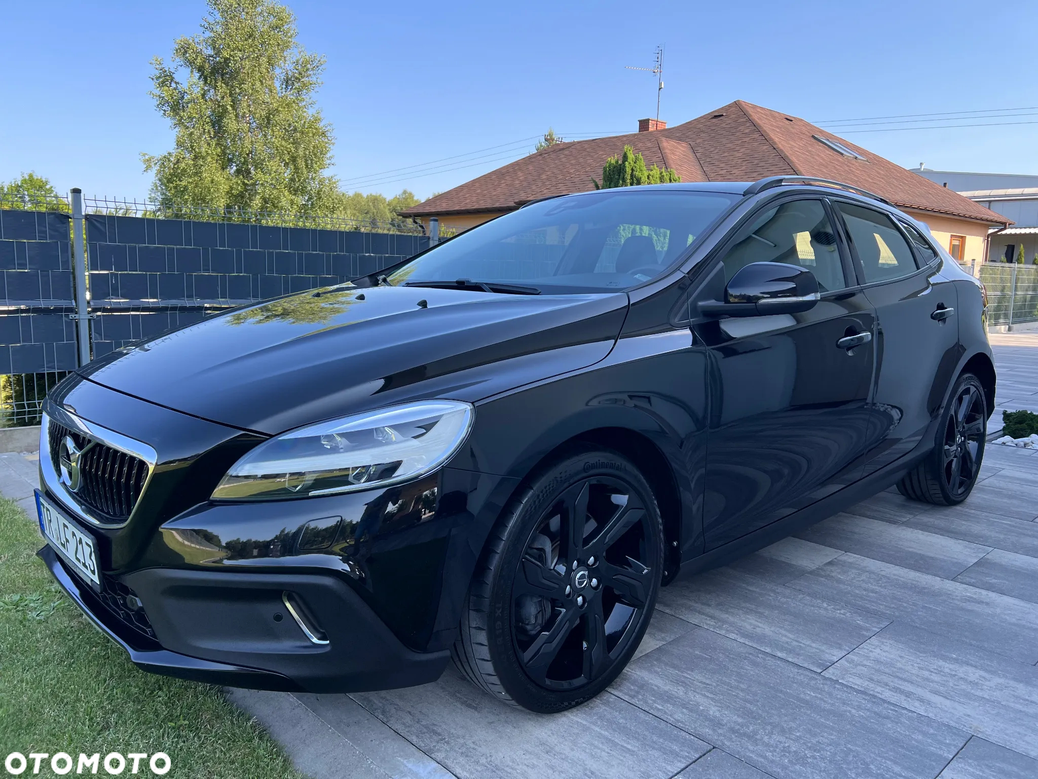Volvo V40 Cross Country D4 Geartronic Momentum - 4