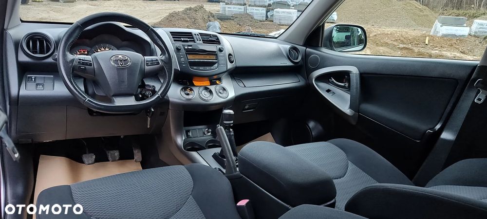 Toyota RAV4 2.0 4x2 Sol - 24