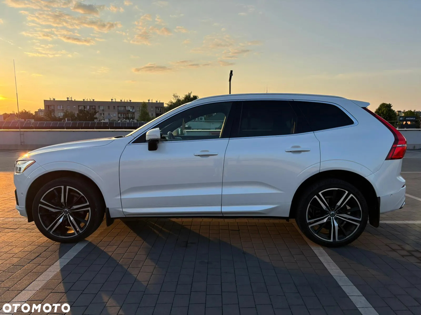 Volvo XC 60 T6 AWD Geartronic RDesign - 4