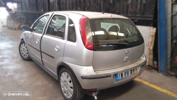 Para Peças Opel Corsa C - 2