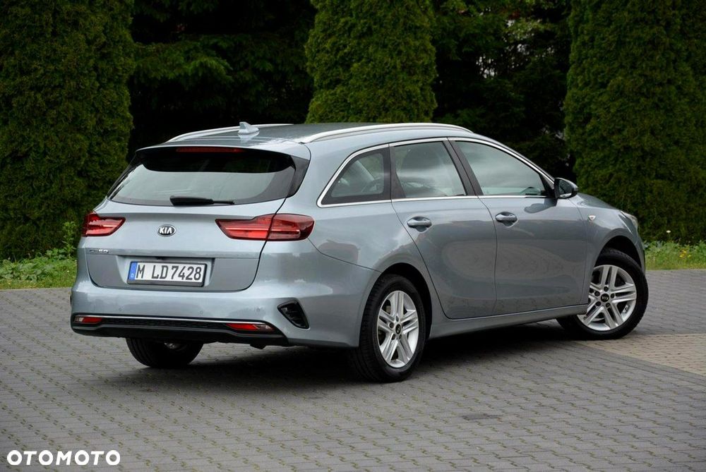Kia Ceed - 13