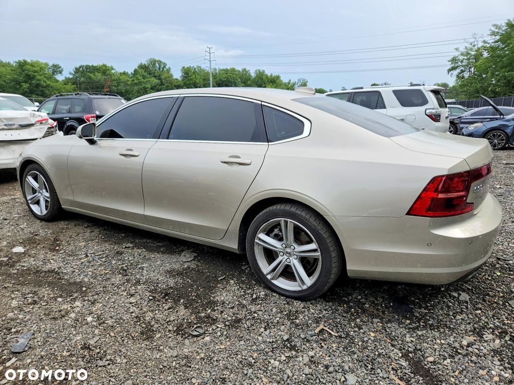 Volvo S90 T5 Momentum - 3