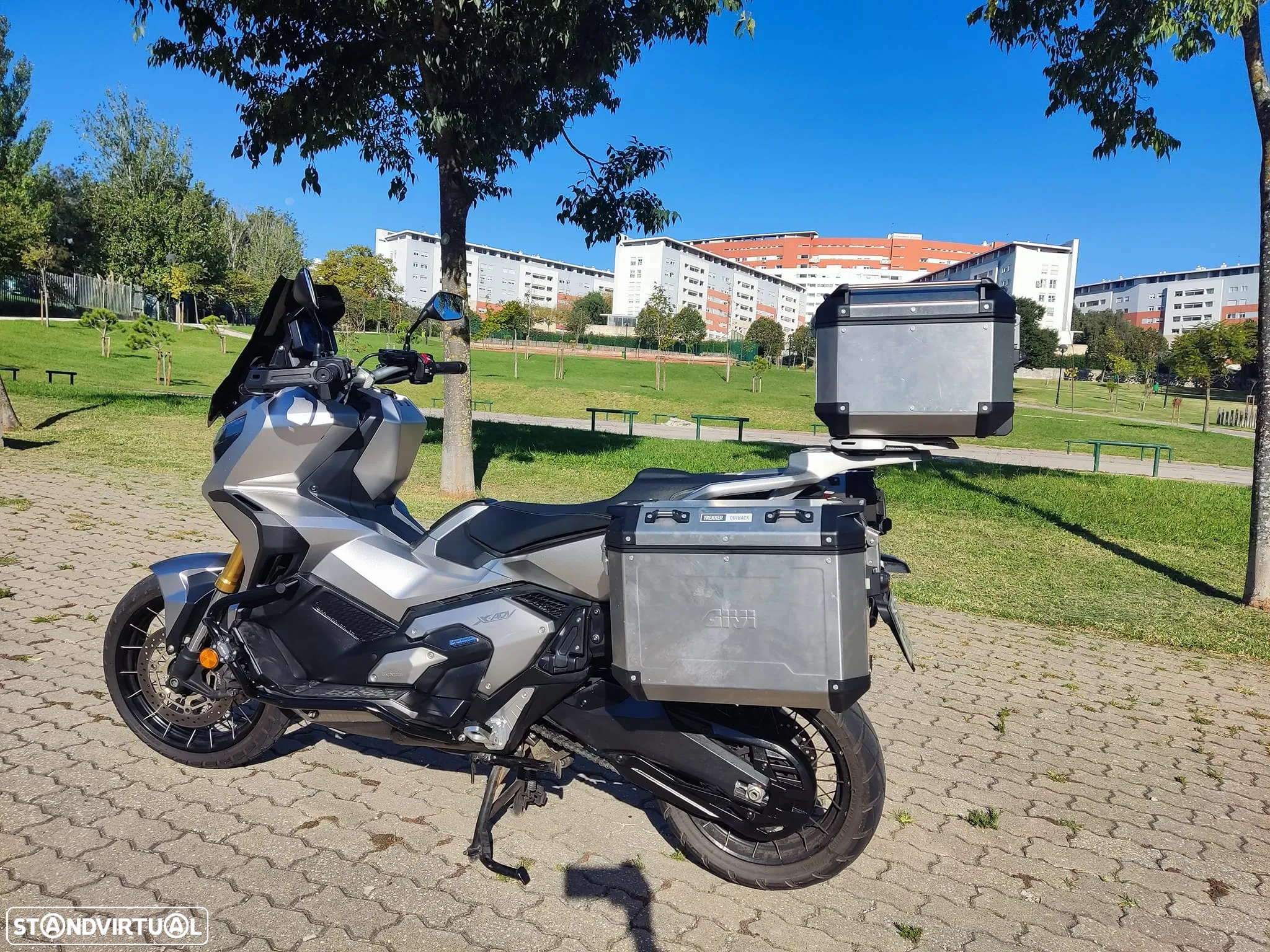 Honda X-ADV 750 - 14