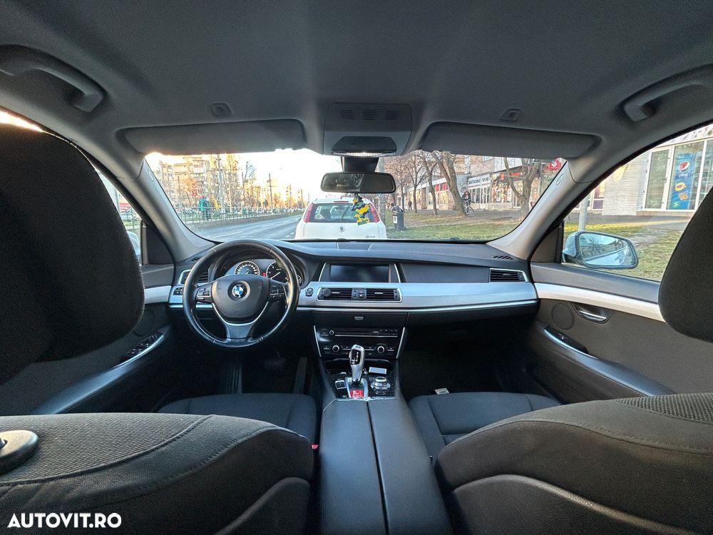 BMW Seria 5 520d - 8