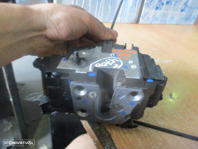 Fecho 219249E RENAULT MODUS FASE 2 2011 1.5DCI 8V 70CV 5P BRANCO TD 4 PINOS - 5