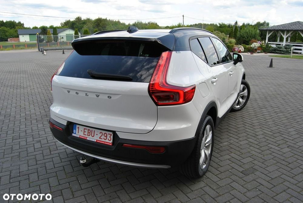 Volvo XC 40 T3 Momentum - 4