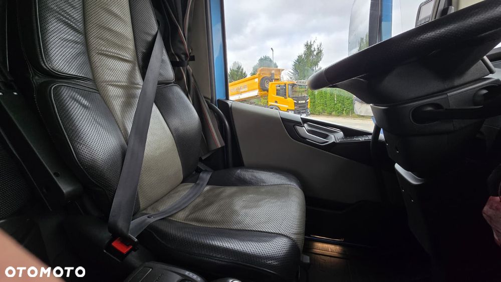 Volvo FH - 10