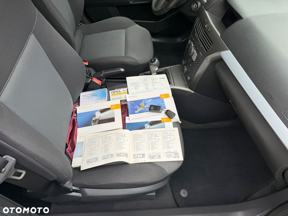 Opel Astra 1.6 Cosmo - 8
