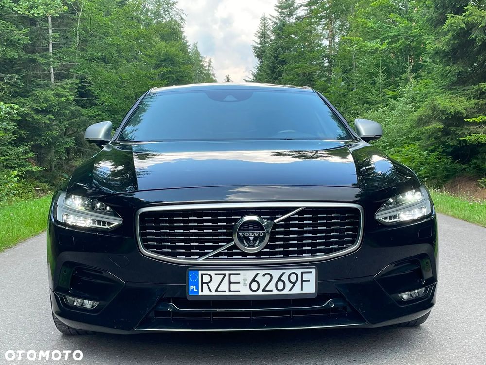Volvo S90 D5 SCR AWD R-Design - 4