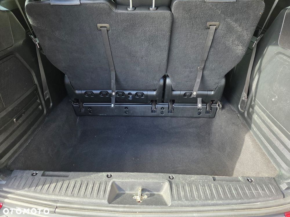 Dodge Grand Caravan - 27