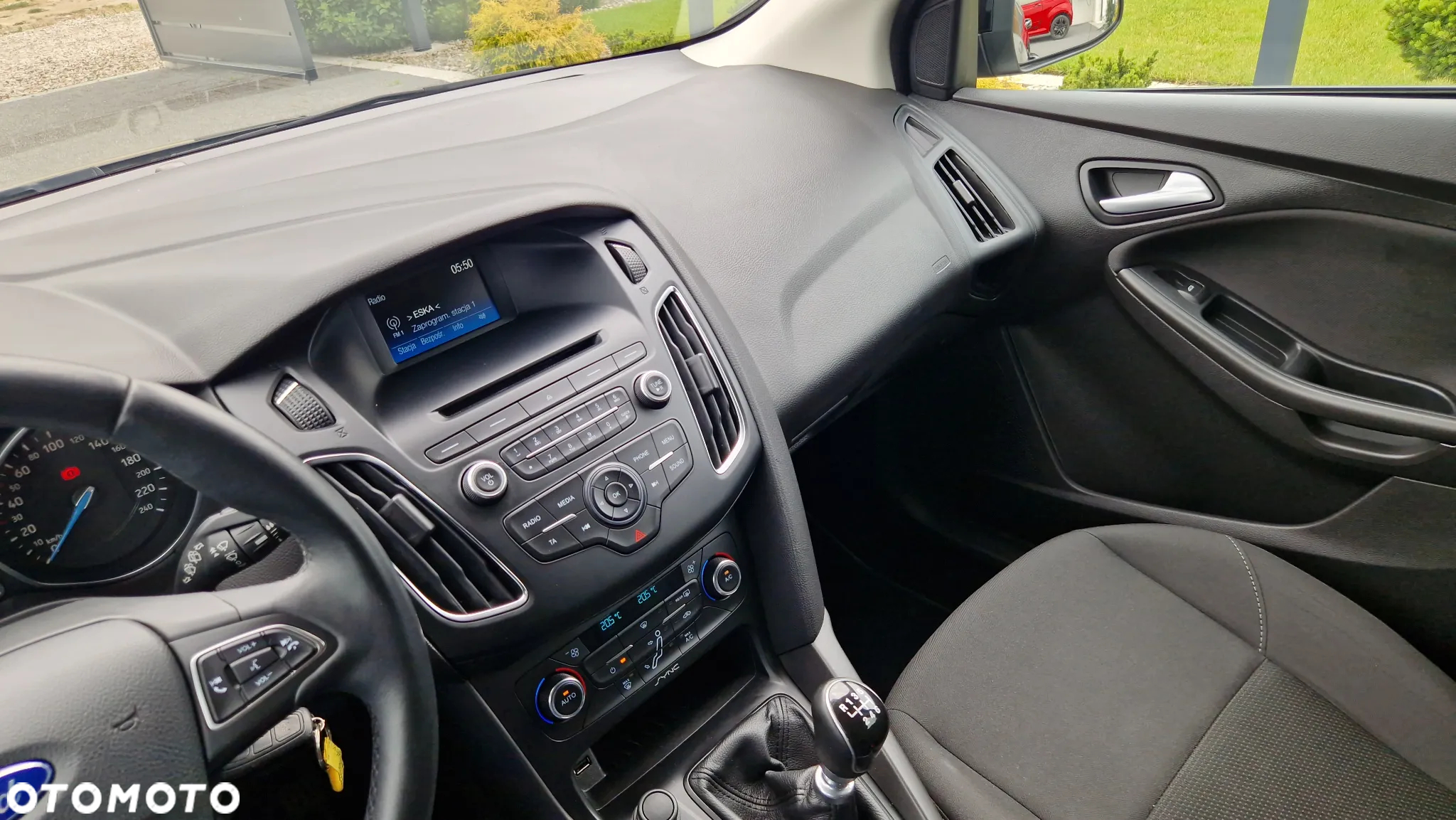 Ford Focus Turnier 1.0 EcoBoost Start-Stopp-System TITANIUM - 11